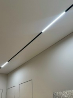 Мебель до потолка? Так делают, если мебель будет встроена в натяжной потолок. 