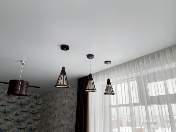 Стоимость двухуровневого потолка для кухни 12 м²