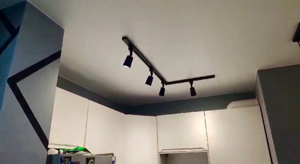 Стоимость двухуровневого потолка для кухни 12 м²